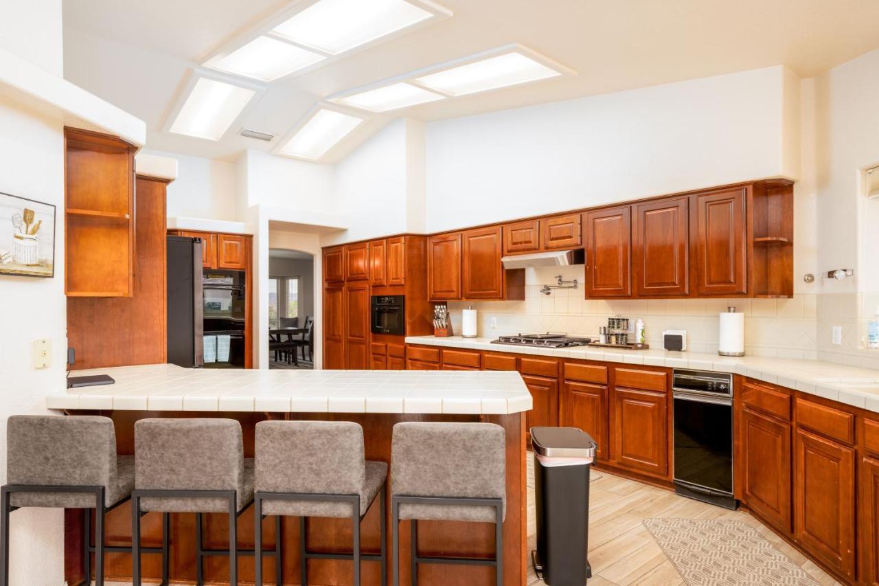 Grand Havasu Oasis With Custom Pool & Spa! مدينة ليك هافاسو المظهر الخارجي الصورة