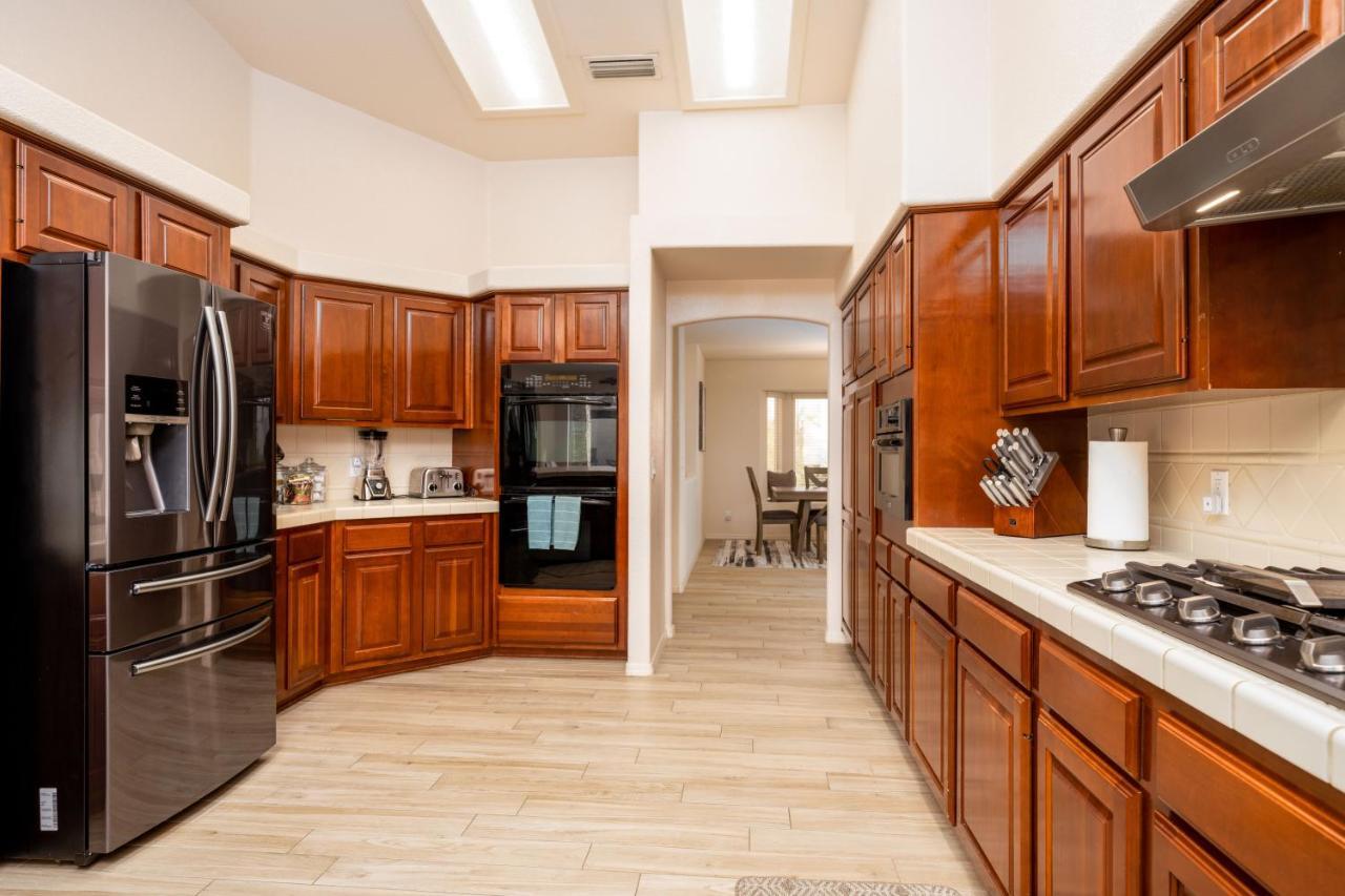 Grand Havasu Oasis With Custom Pool & Spa! مدينة ليك هافاسو المظهر الخارجي الصورة