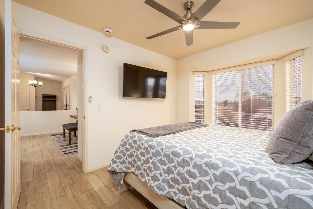 Grand Havasu Oasis With Custom Pool & Spa! مدينة ليك هافاسو المظهر الخارجي الصورة