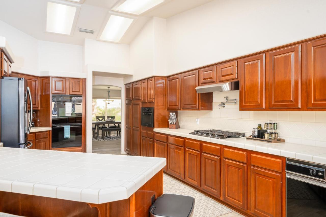 Grand Havasu Oasis With Custom Pool & Spa! مدينة ليك هافاسو المظهر الخارجي الصورة